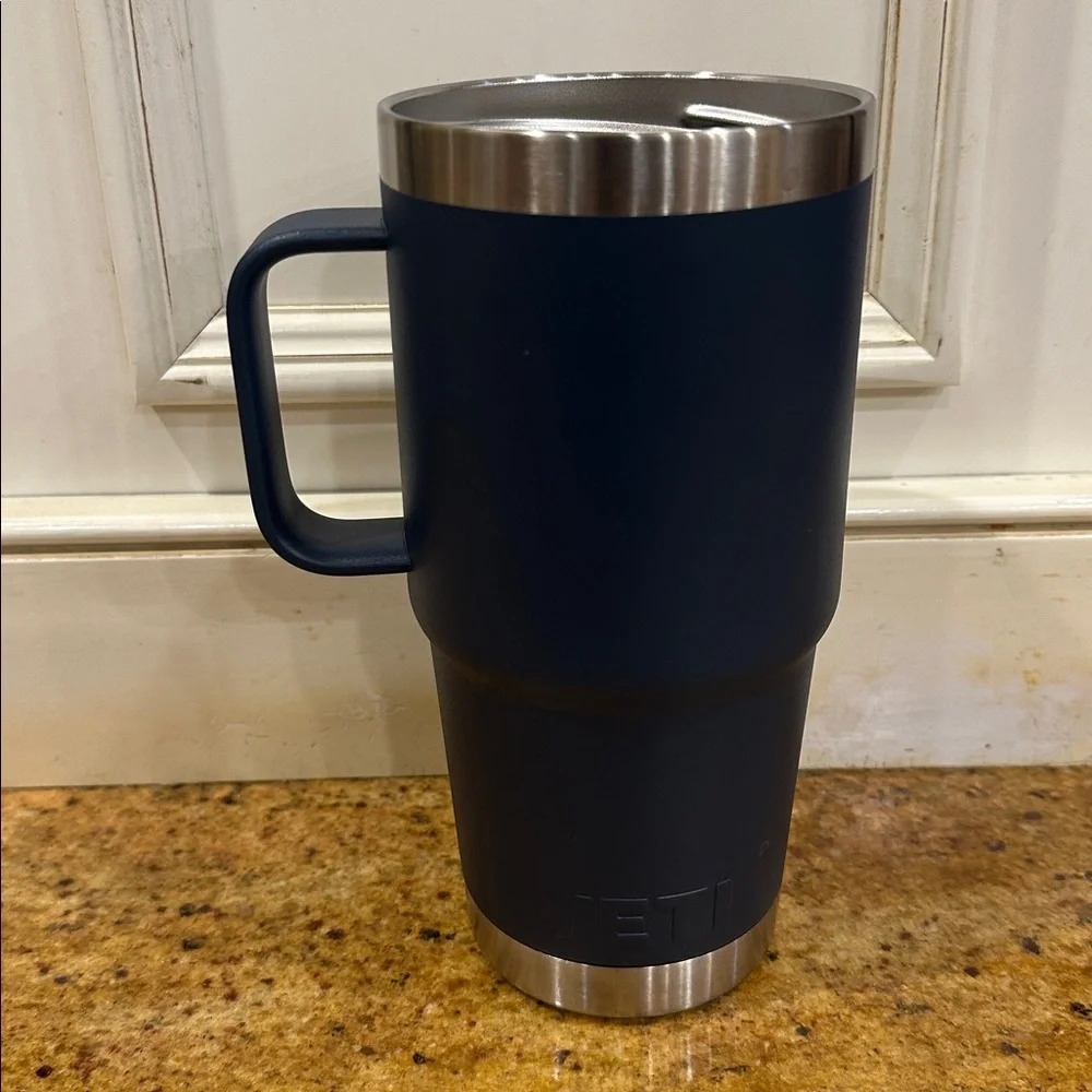 YETI 20 OUNCE NAVY RAMBLER INSULATED MUG WITH HANDLE & STRONGHOLD LID - Picture 3 of 6